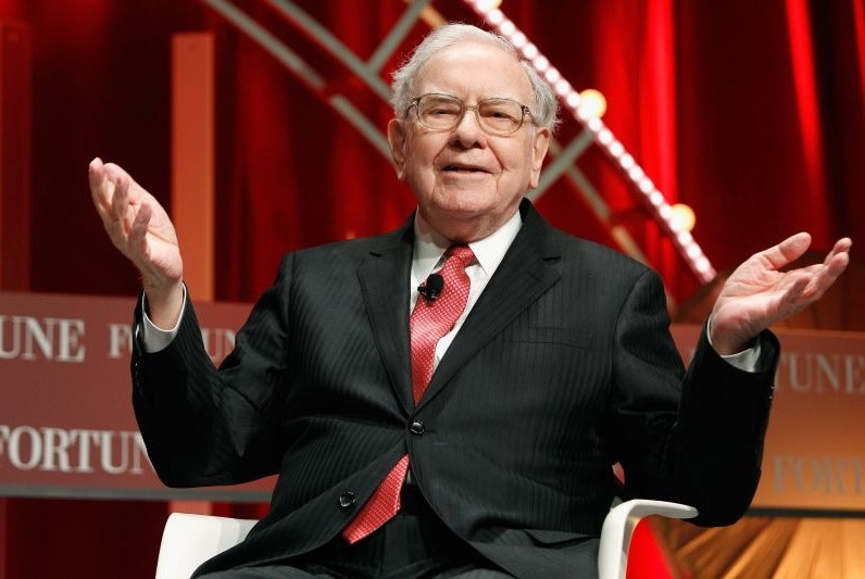 Vì sao sở hữu tài sản trăm tỷ USD nhưng Warren Buffett không chi tiền cho nhà sang, xe xịn?