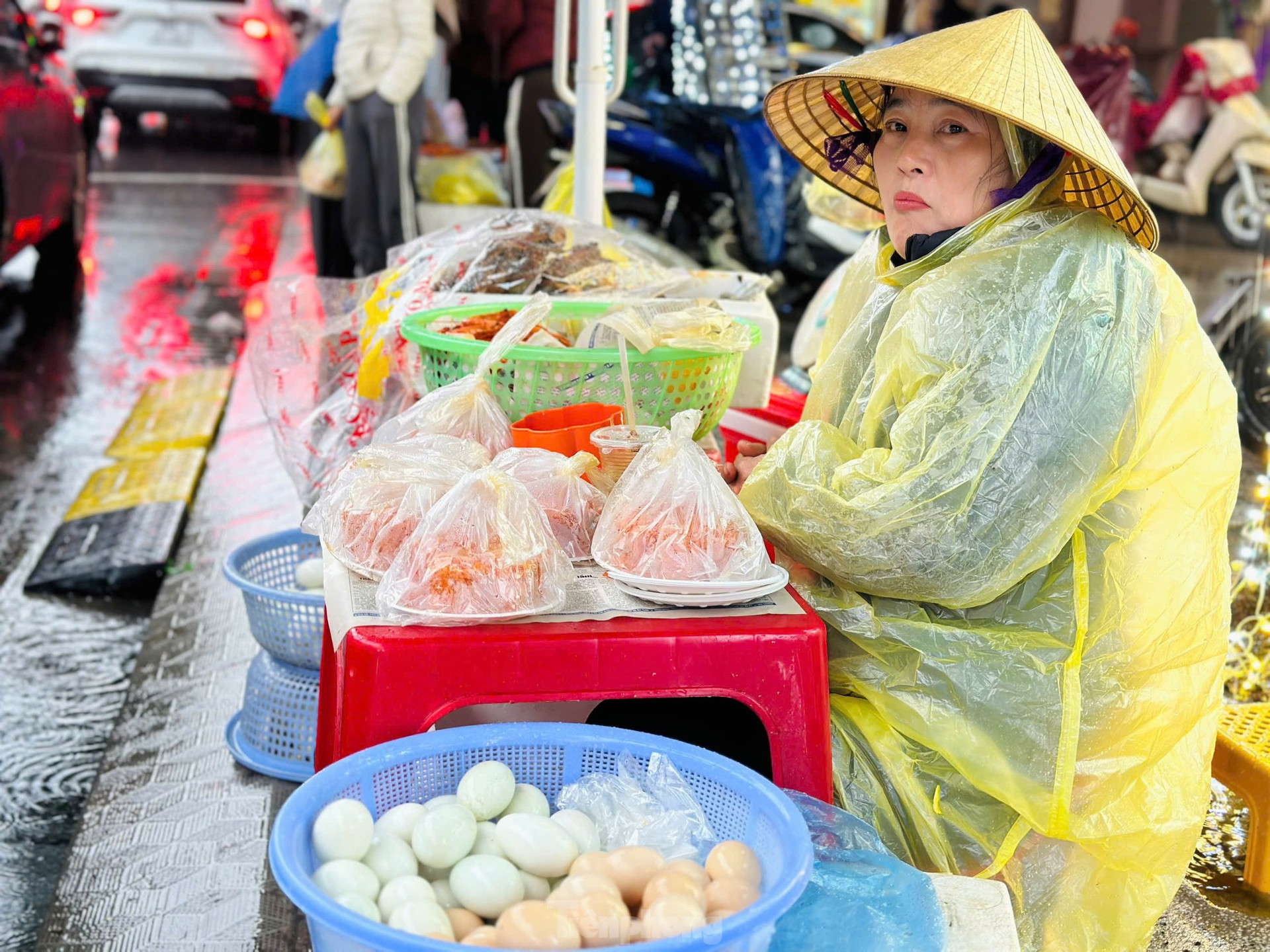 Không phải cá lóc, lợn quay, nhiều người cúng Thần tài mâm cỗ có tên khá lạ ảnh 3