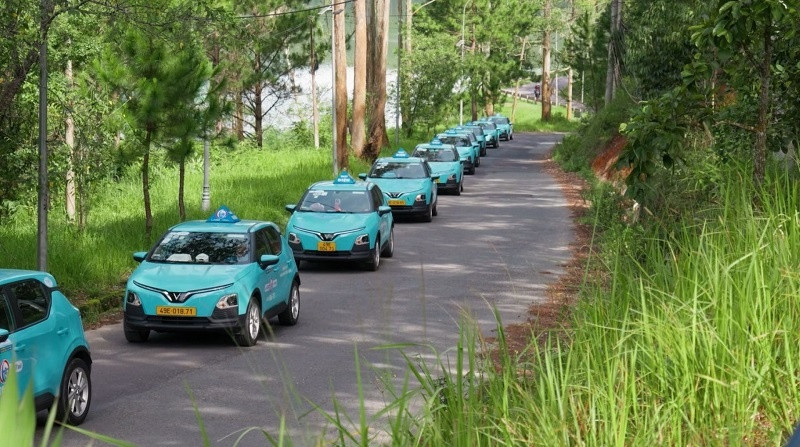 ‘Bắt tay’ tỷ phú Phạm Nhật Vượng, Lado trở thành hãng taxi thuần điện đầu tiên tại Việt Nam