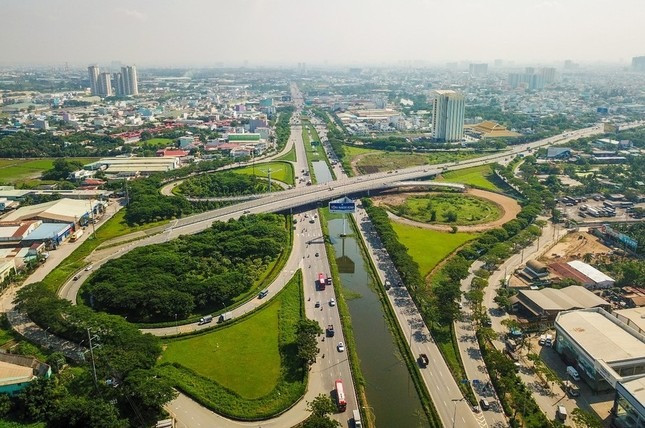 Huyện cửa ngõ phía Tây của TP giàu nhất Việt Nam: Sẽ trở thành ‘thành phố trong thành phố’ và sở hữu hệ thống giao thông đồ sộ- Ảnh 1.