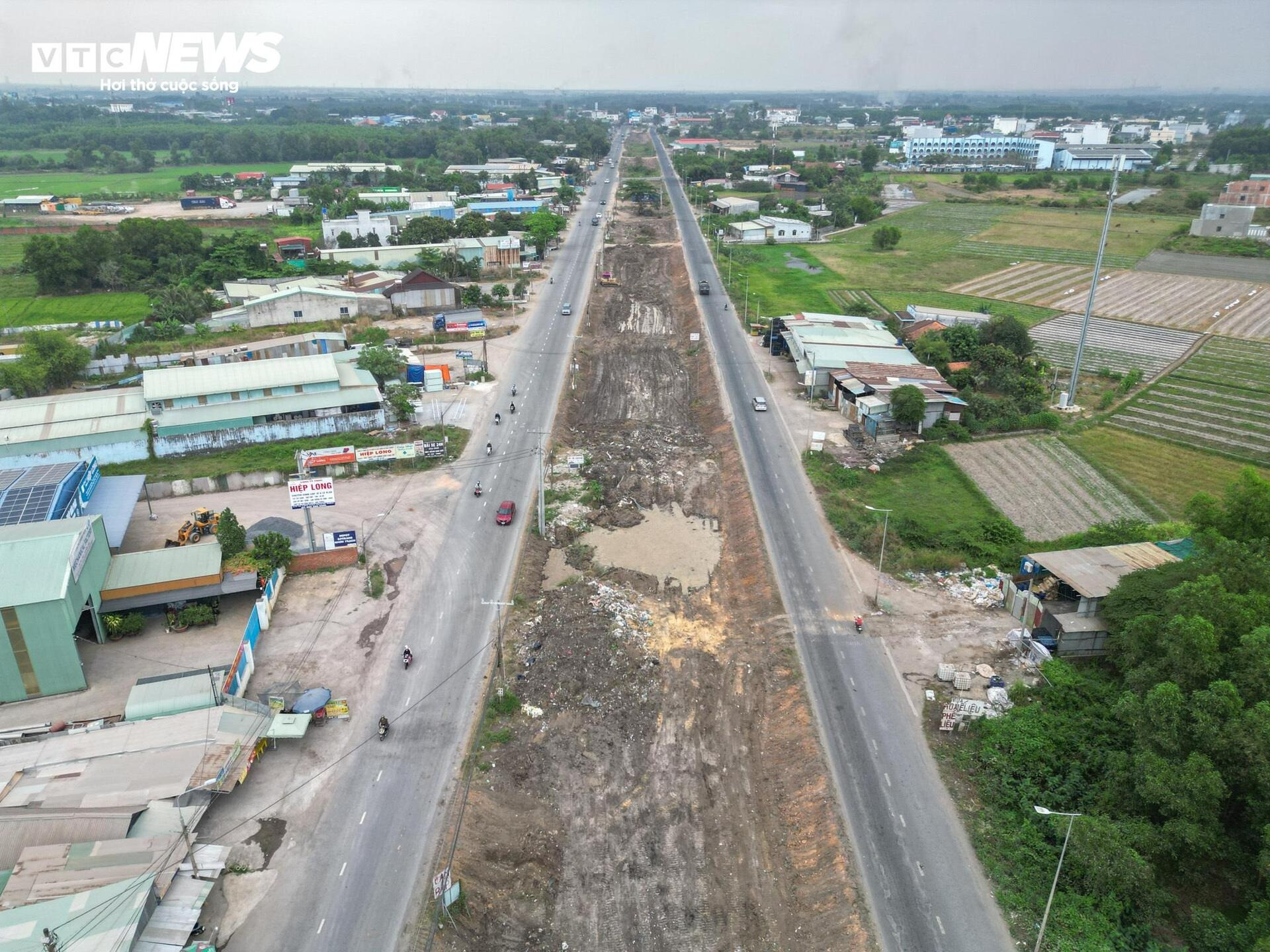 Tăng tốc đẩy nhanh tiến độ tuyến đường nghìn tỷ kết nối đô thị đặc biệt với sân bay lớn nhất Việt Nam- Ảnh 3.