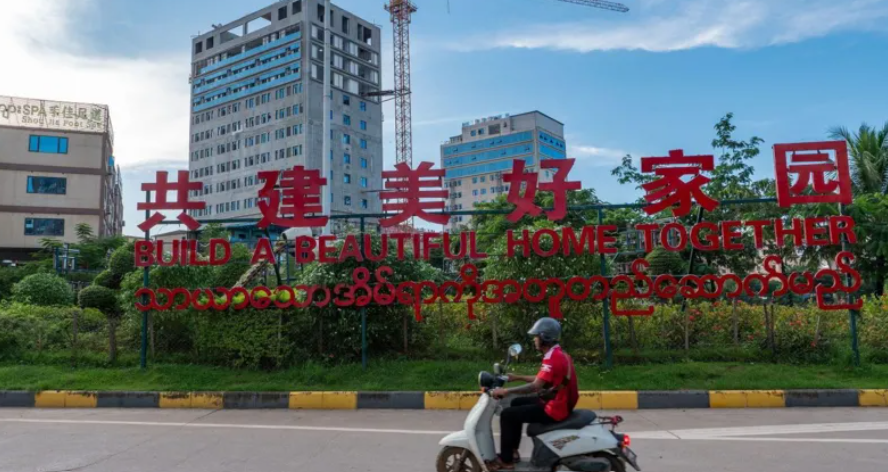 Bên trong ‘sào huyệt’ lừa đảo qua mạng ở biên giới Myanmar-Thái Lan: Cửa sổ tòa nhà gắn song sắt, hàng loạt lao động bị ép buộc, phụ nữ trẻ đẹp bị vào nhóm ‘người mẫu’ - ảnh 2