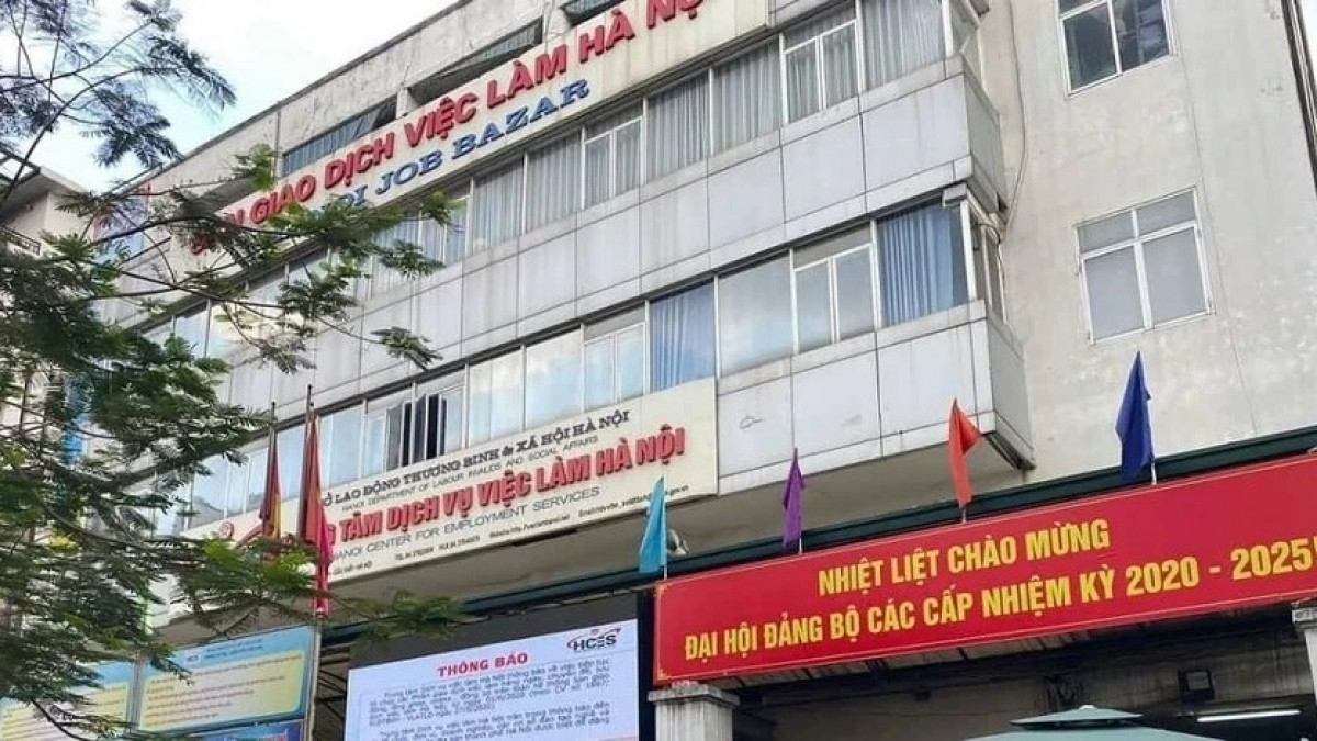 Nhóm lãnh đạo Trung tâm giới thiệu việc làm Hà Nội 'phù phép' hóa đơn, 'rút ruột' ngân sách