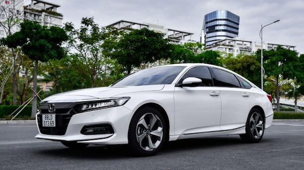 Ô tô đua nhau giảm trăm triệu sau Tết: Honda Accord rẻ hơn 250 triệu đồng