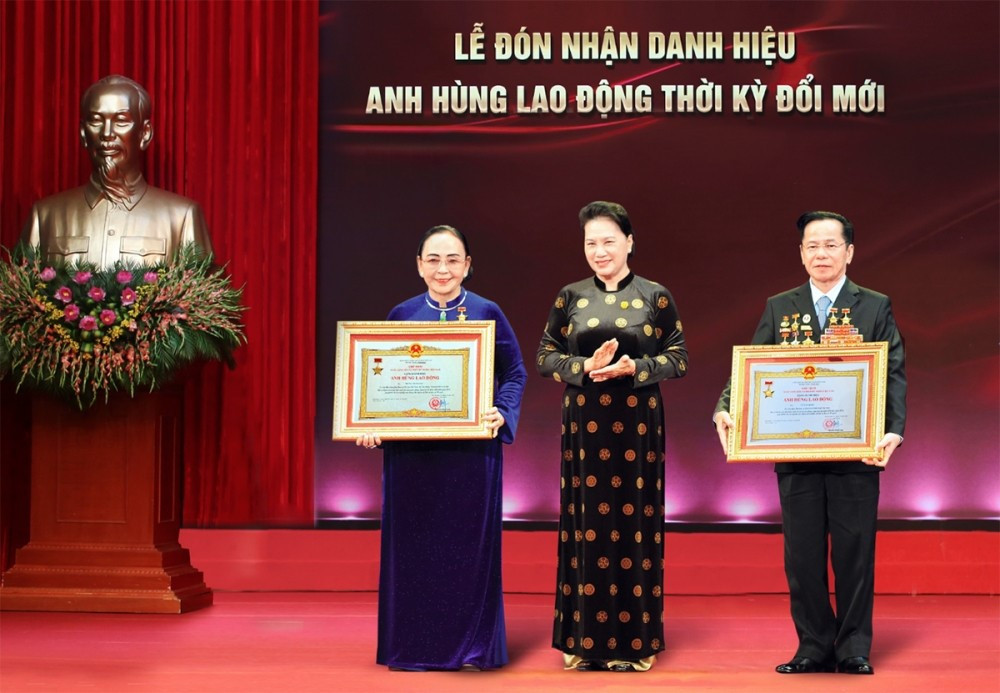 Đại gia Việt là cựu chiến binh, hai lần được phong tặng danh hiệu Anh hùng Lao động: Tiền nhiều không đếm xuể, phải xây hầm giấu vàng