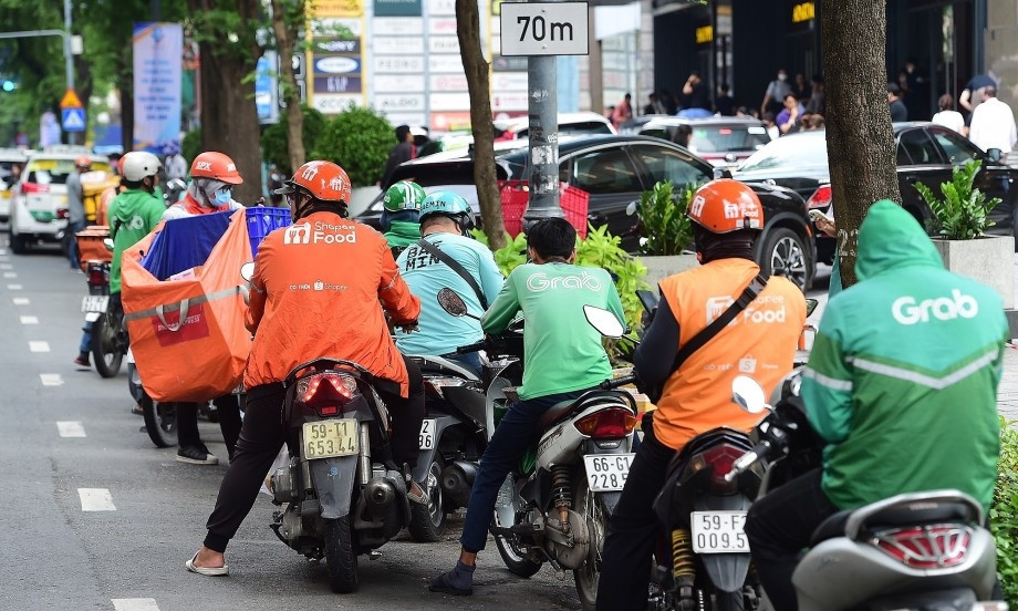 Xanh SM của tỷ phú Phạm Nhật Vượng tính nhảy vào mảng giao đồ ăn: Tin 'sét đánh' cho ShopeeFood, GrabFood