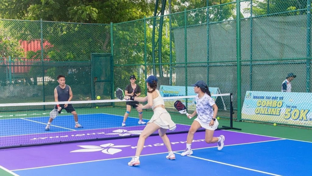 dia_chi_san_pickleball_thanh_pho_ho_chi_minh__4df1486fcc43499cb2b9c364e166d923_1024x1024.jpg