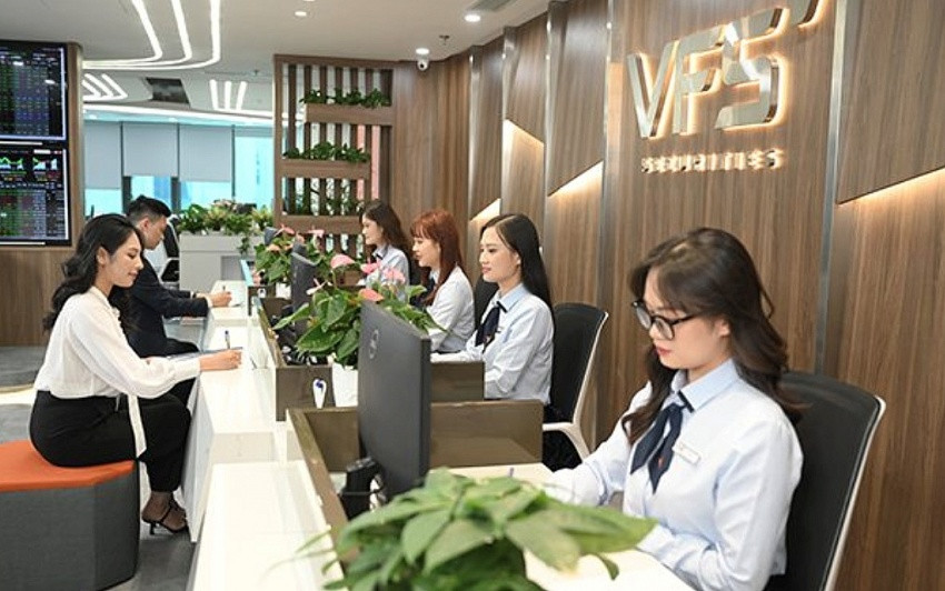 VFS vay 1.700 tỷ đồng rồi mang phần lớn đi gửi ngân hàng để ăn lãi suất chênh lệch