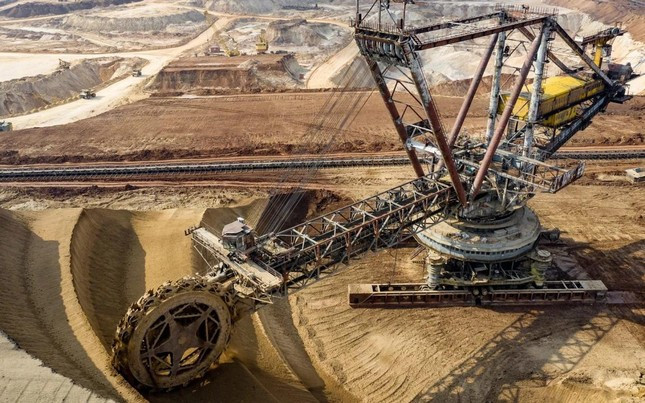 Mỹ không có kế hoạch ký thỏa thuận khoáng sản với Ukraine ảnh 1