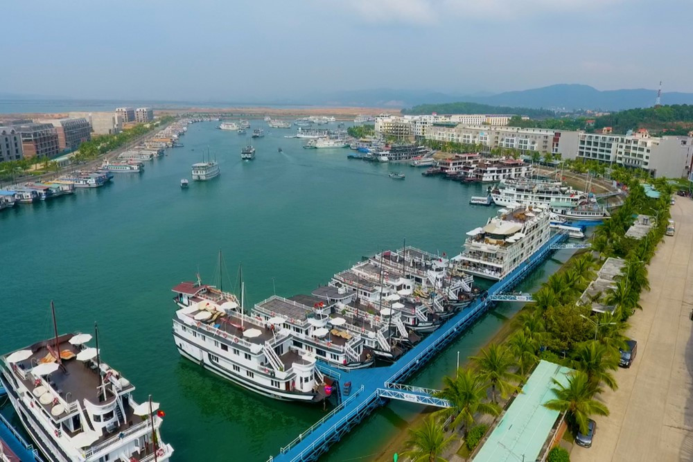 Đại gia Việt 'ném tiền xuống biển', bỏ gần trăm tỷ làm đường nối đảo với đất liền, biến làng chài nghèo thành thiên đường du lịch tầm cỡ quốc tế - ảnh 4