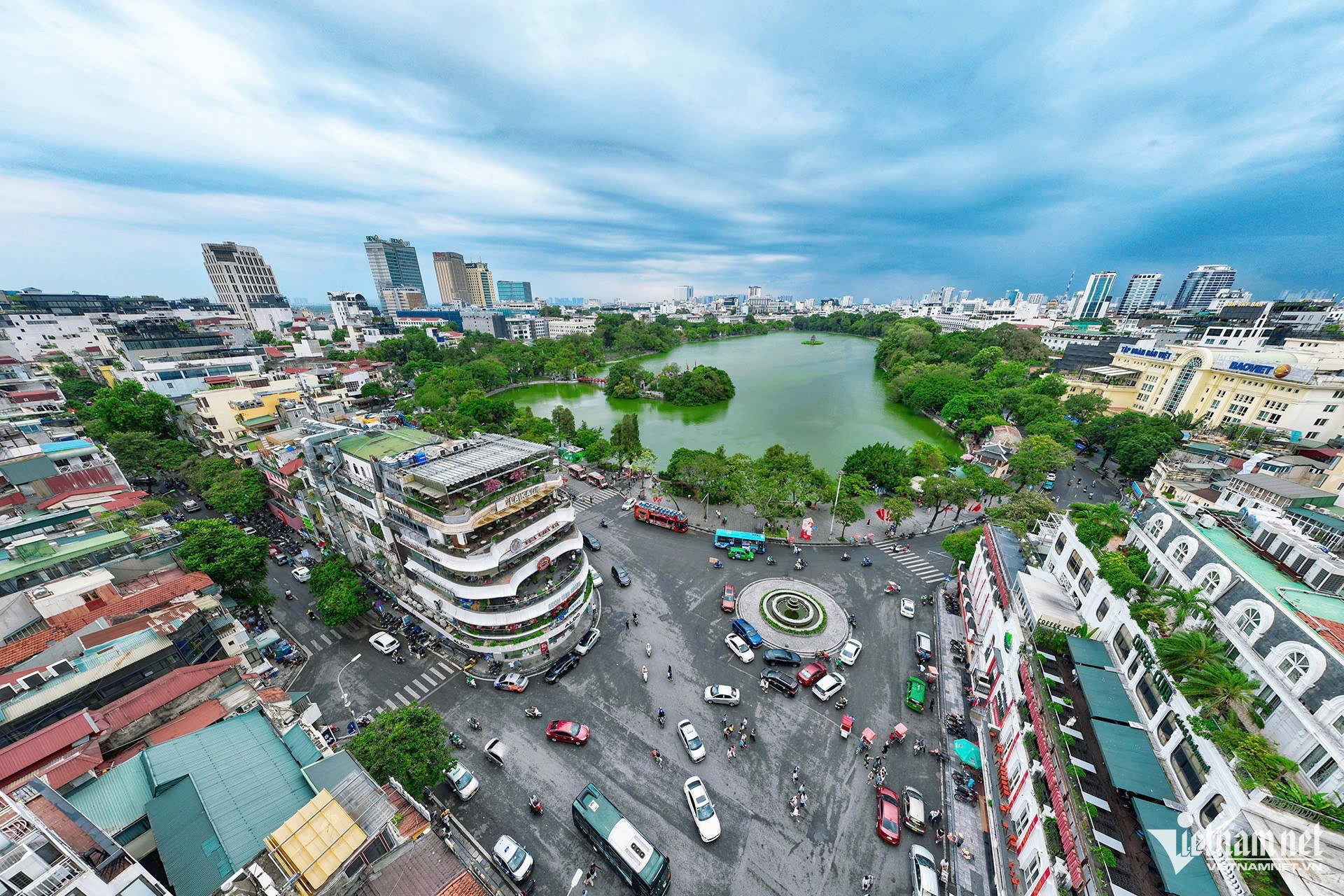 Xôn xao chuyện phá bỏ tòa nhà 'Hàm cá mập': TP. Hà Nội nói gì?- Ảnh 2.