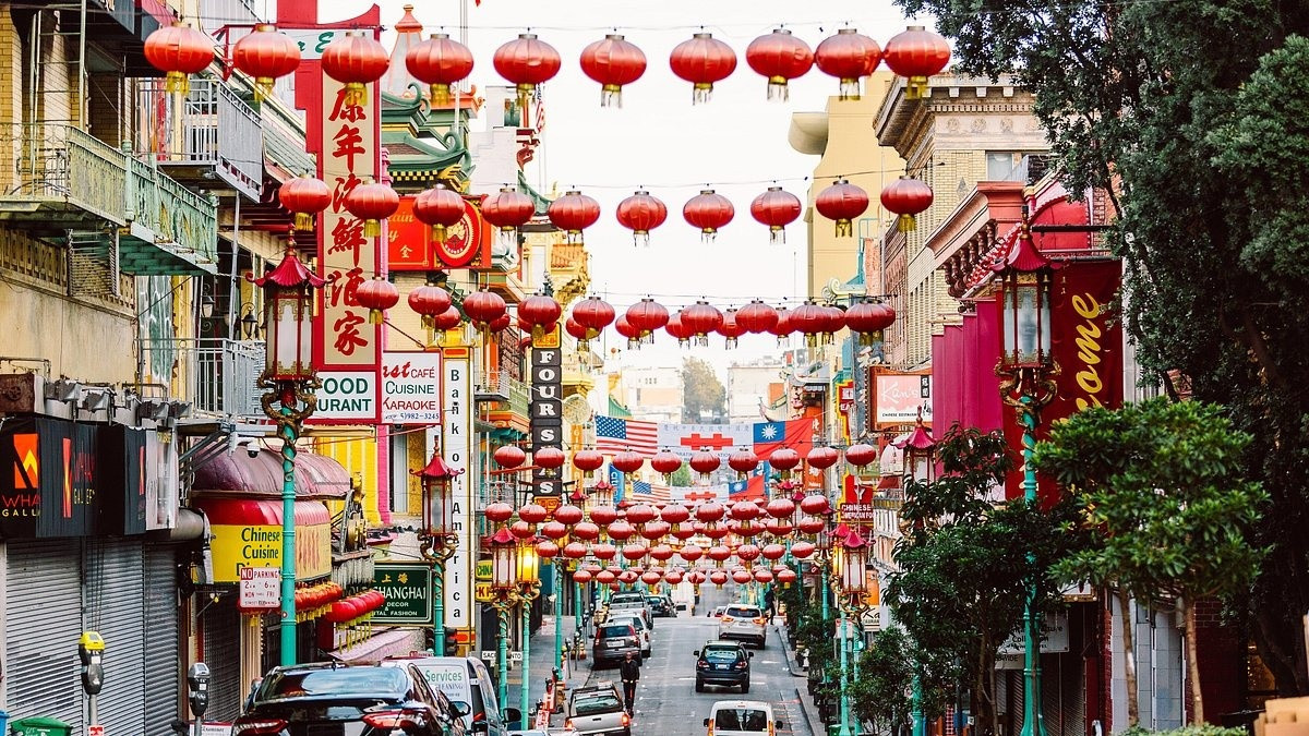 Thương nhân Chinatown 'khóc ròng' ngay giữa lòng nước Mỹ