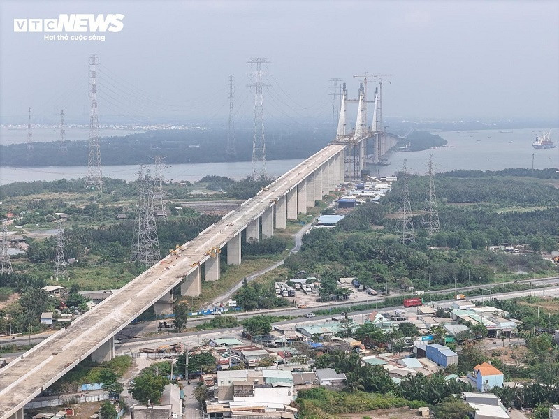 Việt Nam sắp sở hữu 2 cây cầu có tĩnh không cao kỷ lục, cùng nằm trên tuyến cao tốc hơn 30.000 tỷ