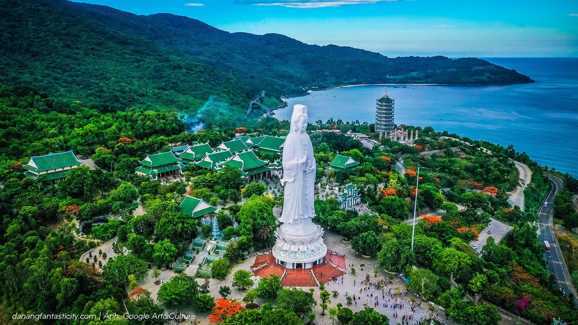 Ngôi chùa sở hữu tượng Phật Quan Âm cao nhất Việt Nam: Nơi vô cùng linh thiêng, nằm trên bán đảo thơ mộng tại TP đáng sống nhất thế giới- Ảnh 1.