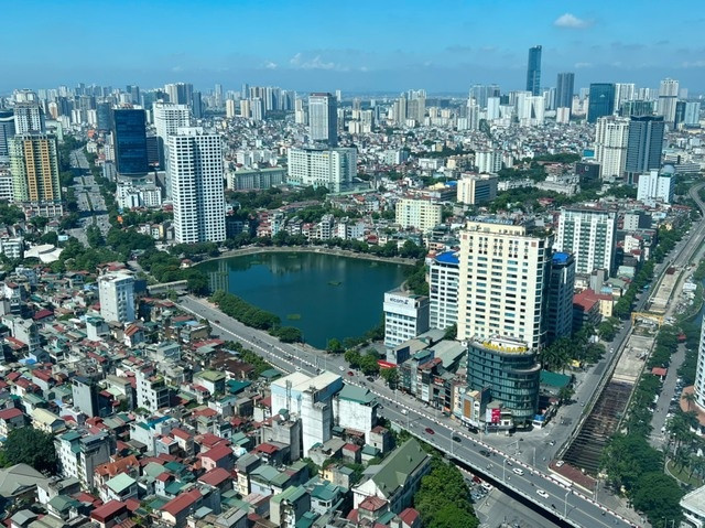 Thủ đô 'rực lửa' đầu năm: Hút hơn 1,4 tỷ USD vốn FDI, mức tăng GRDP phá kỷ lục 5 năm