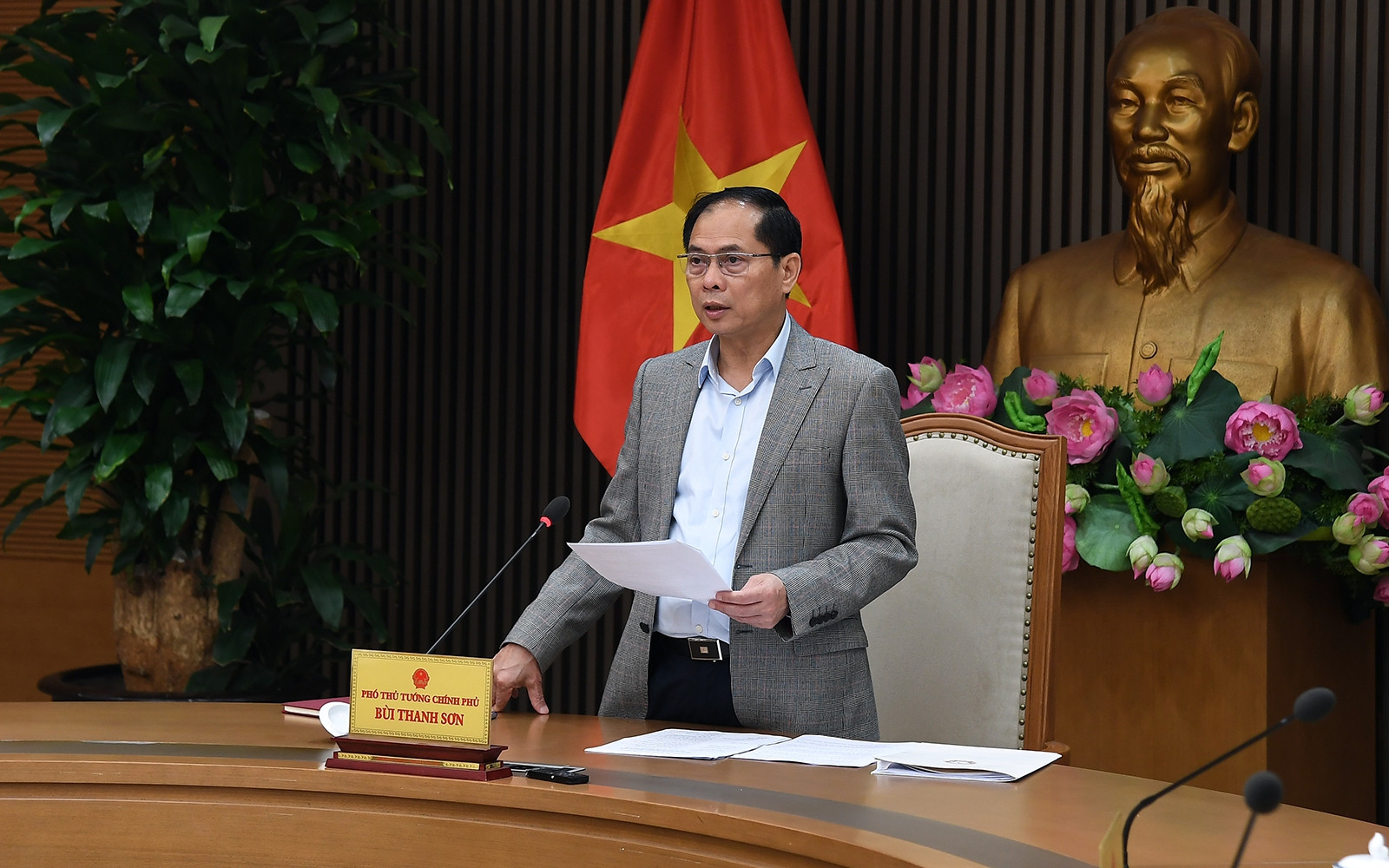 Phó Thủ tướng Bùi Thanh Sơn chủ trì họp Tổ công tác về hợp tác kinh tế, thương mại với Hoa Kỳ