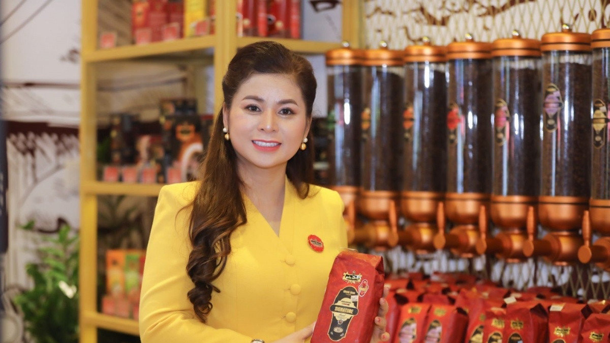Bà Lê Hoàng Diệp Thảo mang King Coffee phủ sóng đường sắt, phục vụ từ đồ ăn đến cà phê 'chuẩn như trên máy bay'