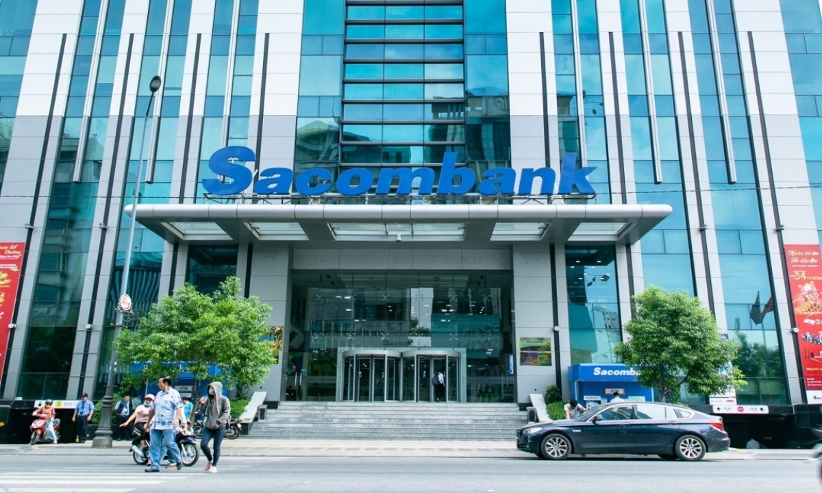 Cổ đông Sacombank năm thứ 10 trắng cổ tức, giao dịch nghìn tỷ liên quan KCN Phong Phú chậm thu tiền