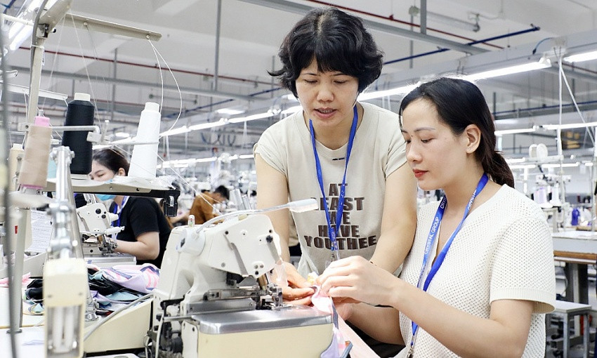 Cần gấp 5.500 lao động, công ty tại Bắc Giang 'chơi lớn', treo thưởng đến 6 triệu đồng/lượt