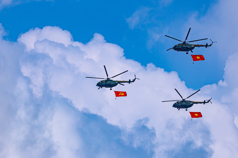 Phi công lái Su-30MK2 dẫn đầu đội hình ‘hổ mang chúa’ bay trên nóc Dinh Độc Lập trong lễ diễu binh 30/4 sắp tới: Mang hàm Đại tá, từng tham gia nhiều sự kiện quốc phòng quan trọng - ảnh 3