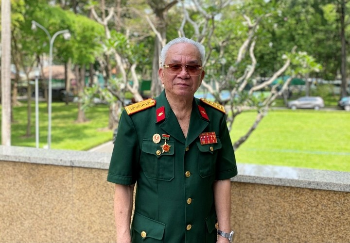 Chỉ huy xe tăng đầu tiên húc vào cổng chính Dinh Độc Lập: ‘Mong thế hệ trẻ giữ gìn và phát triển đất nước xứng với tầm vóc của những người ngã xuống!’ - ảnh 1