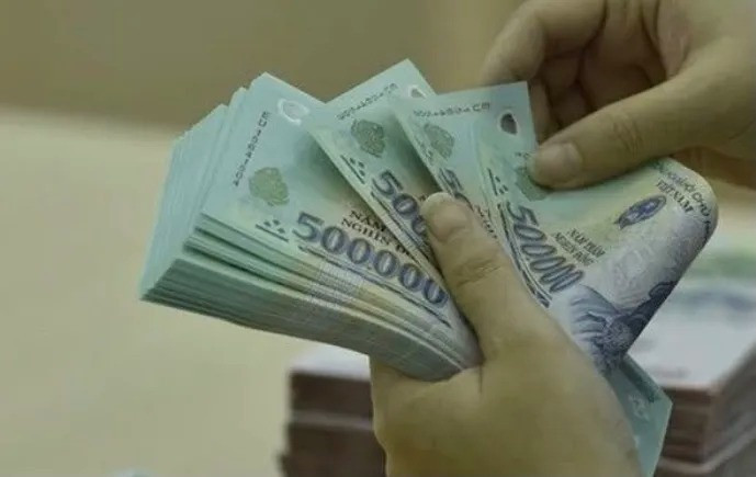 Quy định mới nhất về mức tiền thưởng cho người lao động trong dịp lễ 30/4-1/5