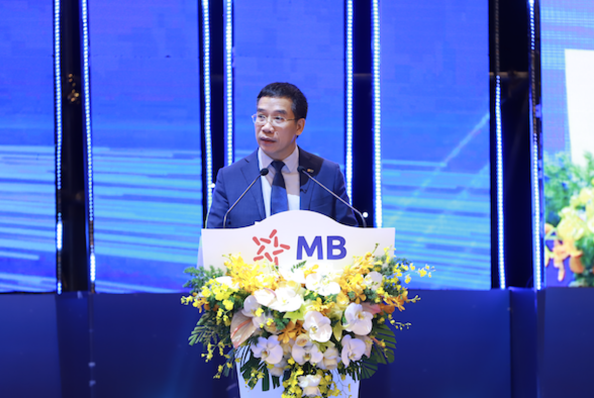 Chủ tịch Lưu Trung Thái: Chuyển đổi số không phải để cắt bớt người, MB dự kiến tăng 1.000 nhân sự trong năm nay