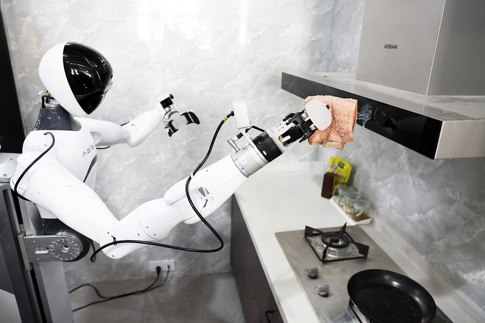 Robot Trung Quốc 'đánh bật' thuế quan Mỹ: Siêu cường châu Á làm chủ chuỗi sản xuất toàn cầu như thế nào? - ảnh 2