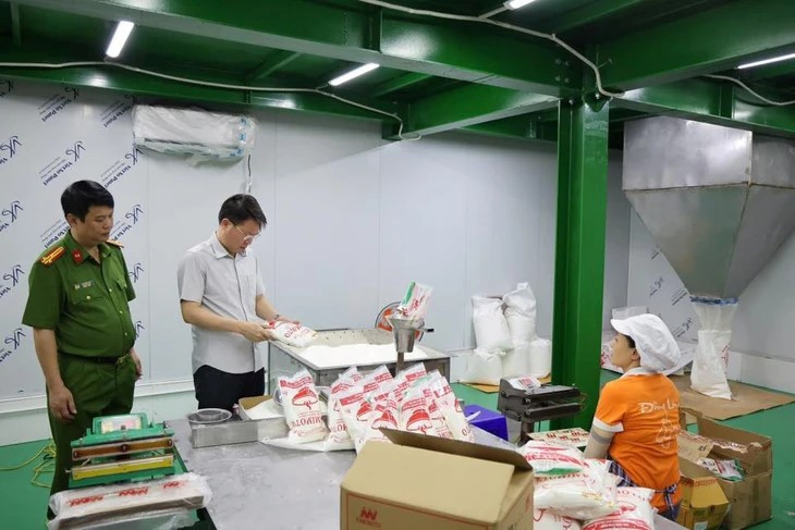 Công bố danh sách các loại mì chính, hạt nêm, dầu ăn giả: Người dân cần lưu ý các dấu hiệu sau! - ảnh 2