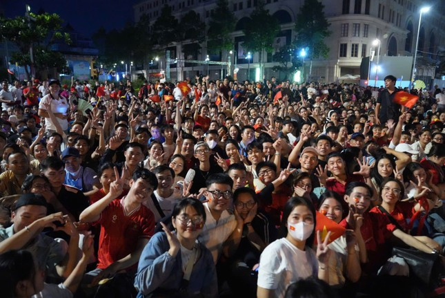 Đại lễ 30/4: Tự hào hai tiếng Việt Nam ảnh 50
