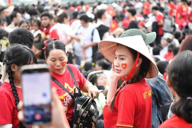 Đại lễ 30/4: Tự hào hai tiếng Việt Nam ảnh 10