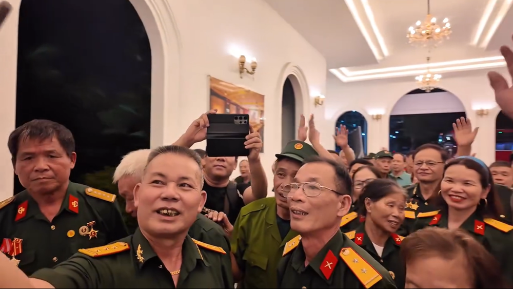 Khu du lịch Đại Nam đón tiếp đoàn cựu chiến binh hai miền Bắc – Nam, ông Huỳnh Uy Dũng trực tiếp gọi điện hé lộ điều bất ngờ - ảnh 1