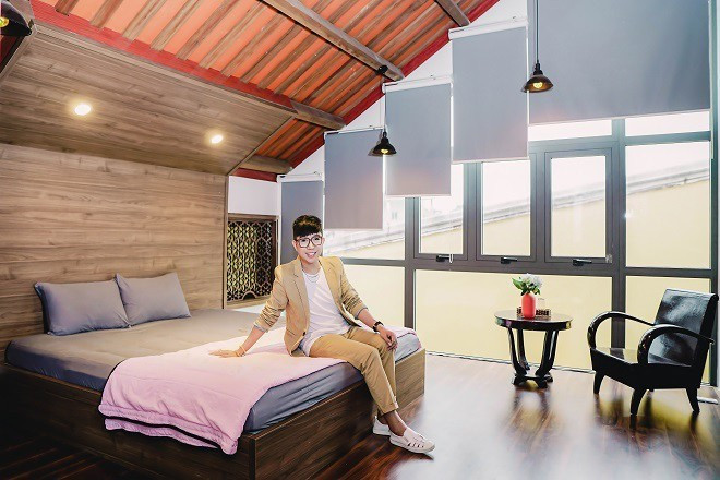 Nam ca sĩ gốc Huế từng ăn khoai sắn, ngủ gầm cầu: Lấy vợ tiểu thư đất Cảng, nay ở biệt thự 200 tỷ giữa TP. Hồ Chí Minh - ảnh 5