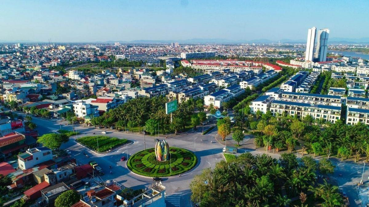 Việt Nam sẽ xóa tên tỉnh duy nhất thuộc Vùng Thủ đô nhưng không liền kề Thủ đô khỏi danh sách lên TP trực thuộc Trung ương sau sáp nhập- Ảnh 2. Việt Nam sẽ xóa tên tỉnh duy nhất thuộc Vùng Thủ đô nhưng không liền kề Thủ đô khỏi danh sách lên TP trực thuộc Trung ương sau sáp nhập- Ảnh 2.