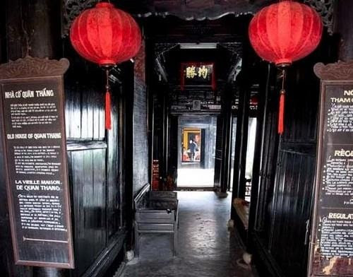 Ngôi nhà gỗ lim của thương nhân thuốc Bắc, được ví như 'di tích sống' của khu phố đẹp nhất Việt Nam- Ảnh 3. Ngôi nhà gỗ lim của thương nhân thuốc Bắc, được ví như 'di tích sống' của khu phố đẹp nhất Việt Nam- Ảnh 3.