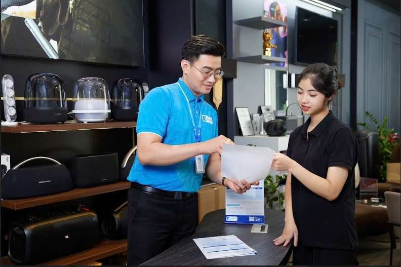 Không còn là ‘cỗ máy in tiền’, ngân hàng dần buông công ty tài chính