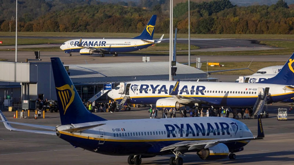 Khách hàng lớn dọa hủy đơn 330 máy bay, Boeing nguy cơ mất đơn hàng 30 tỷ USD vào tay Trung Quốc - ảnh 1