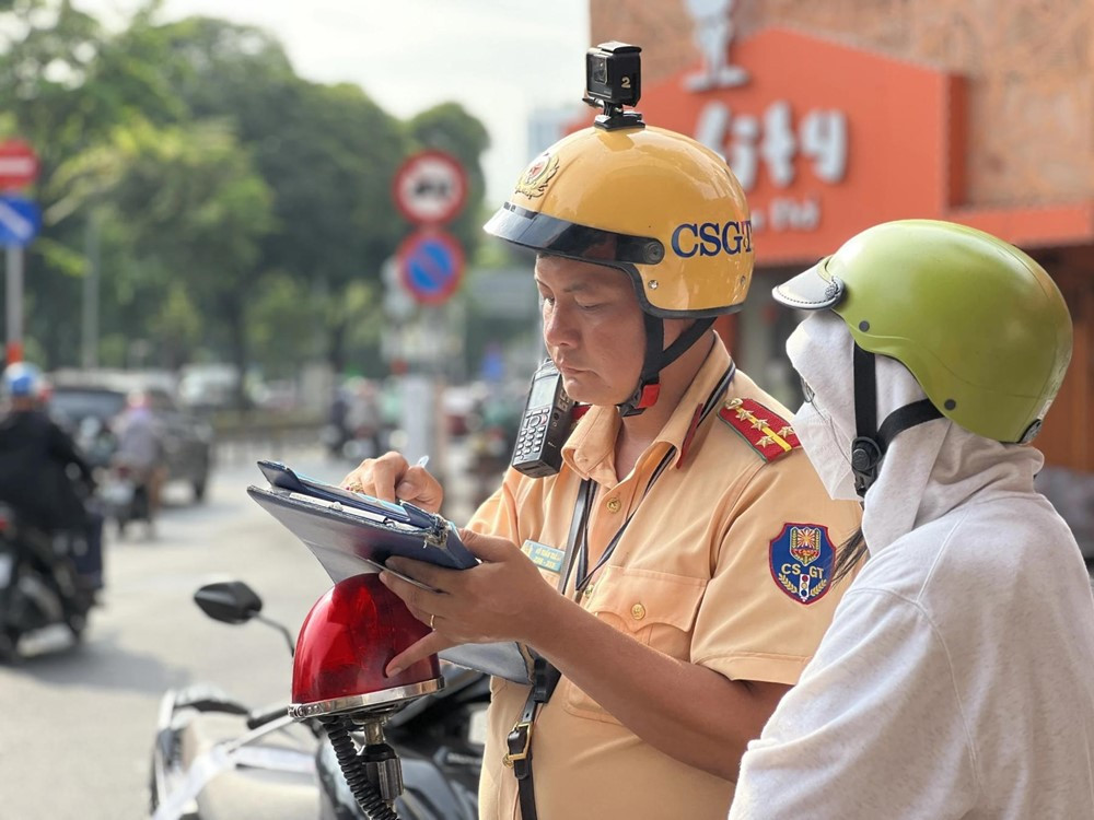 Người vi phạm giao thông đường bộ có thể chịu mức phạt hành chính tối đa lên đến 150 triệu đồng - ảnh 1