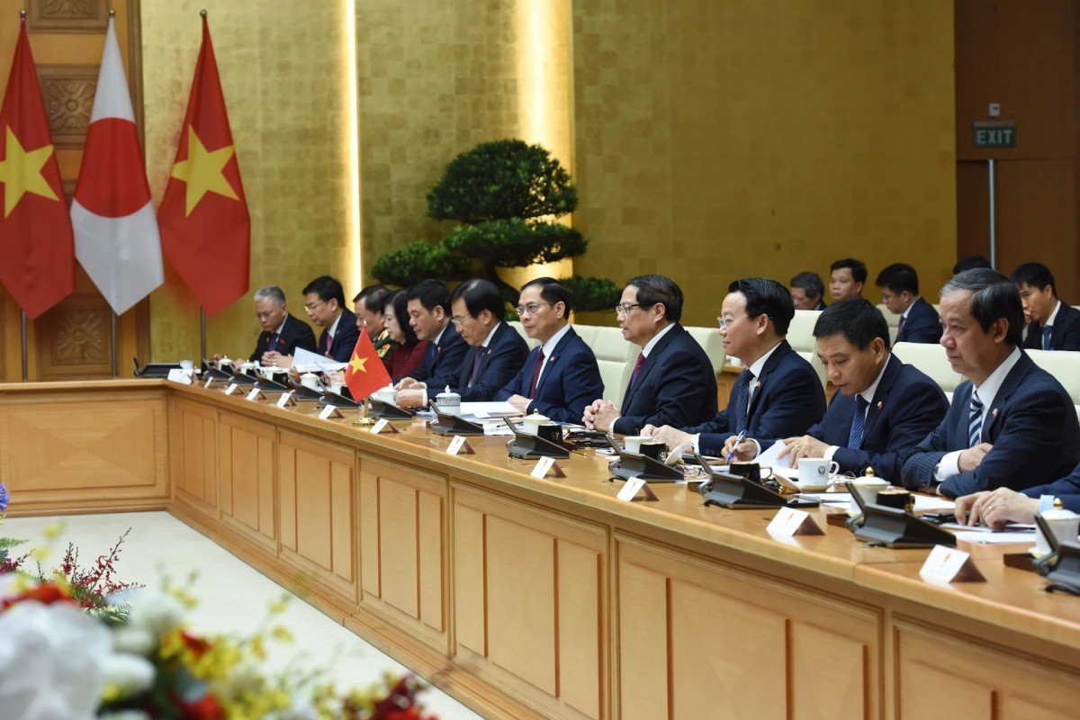 Cà phê ngoại giao Trung Nguyên Legend của ông Đặng Lê Nguyên Vũ xuất hiện trên bàn hội đàm của Thủ tướng