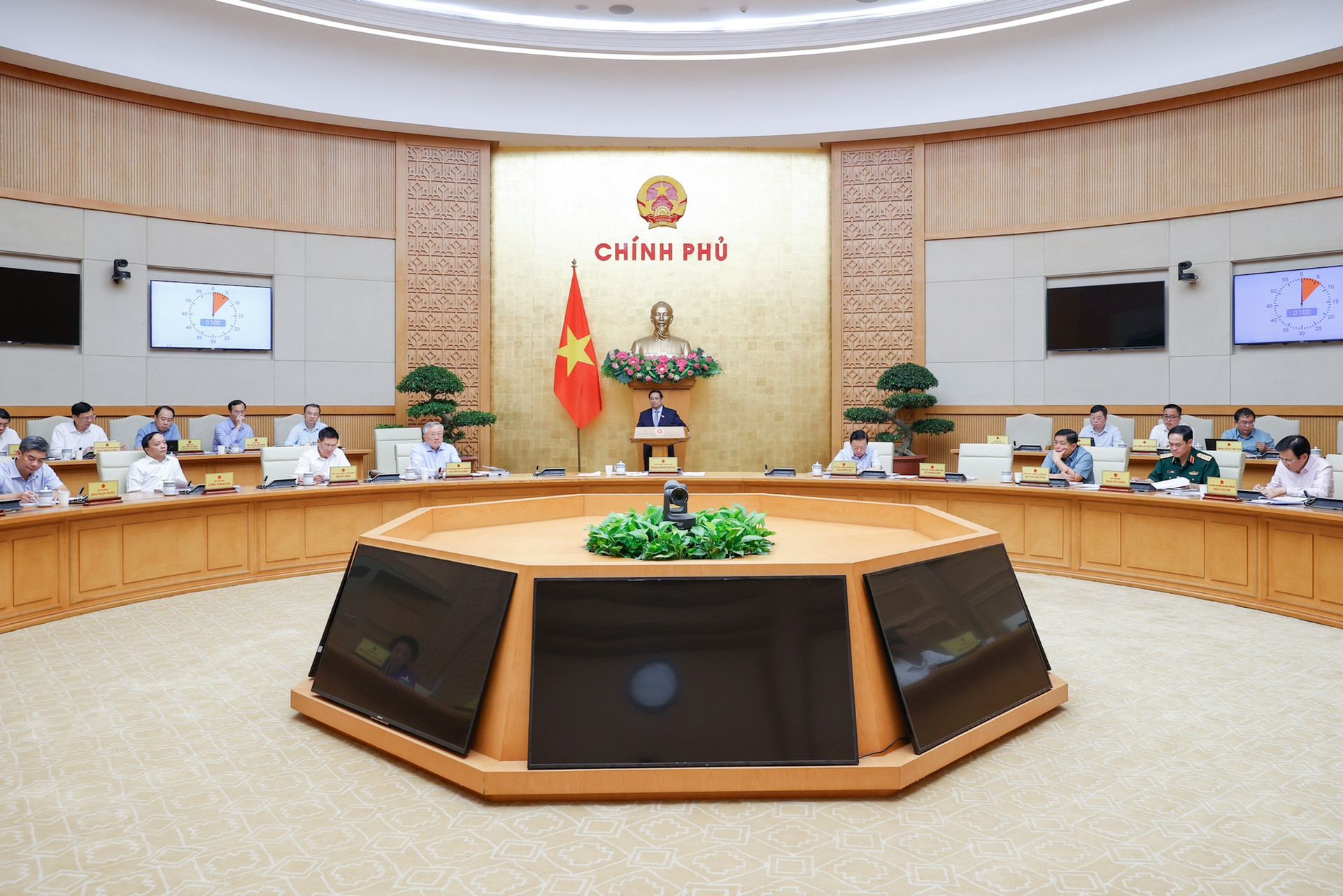 Thủ tướng: Triển khai hiệu quả Thủ tướng: Triển khai hiệu quả