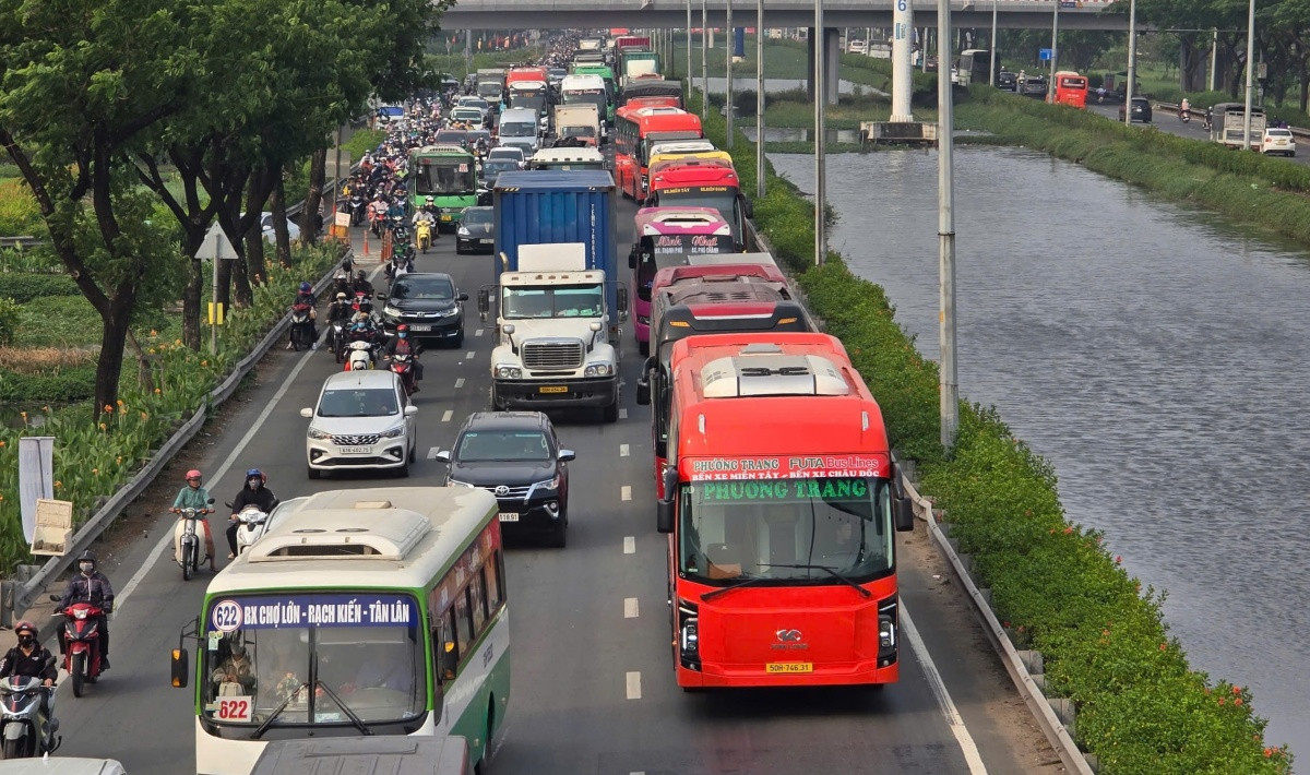 Từ 1/1/2026: Sẽ có quy định mới liên quan đến xe ô tô, tác động lớn đến hàng triệu phương tiện