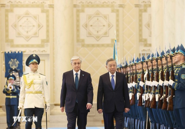 Việt Nam – Kazakhstan nâng cấp quan hệ, ký nhiều thỏa thuận hợp tác ảnh 1