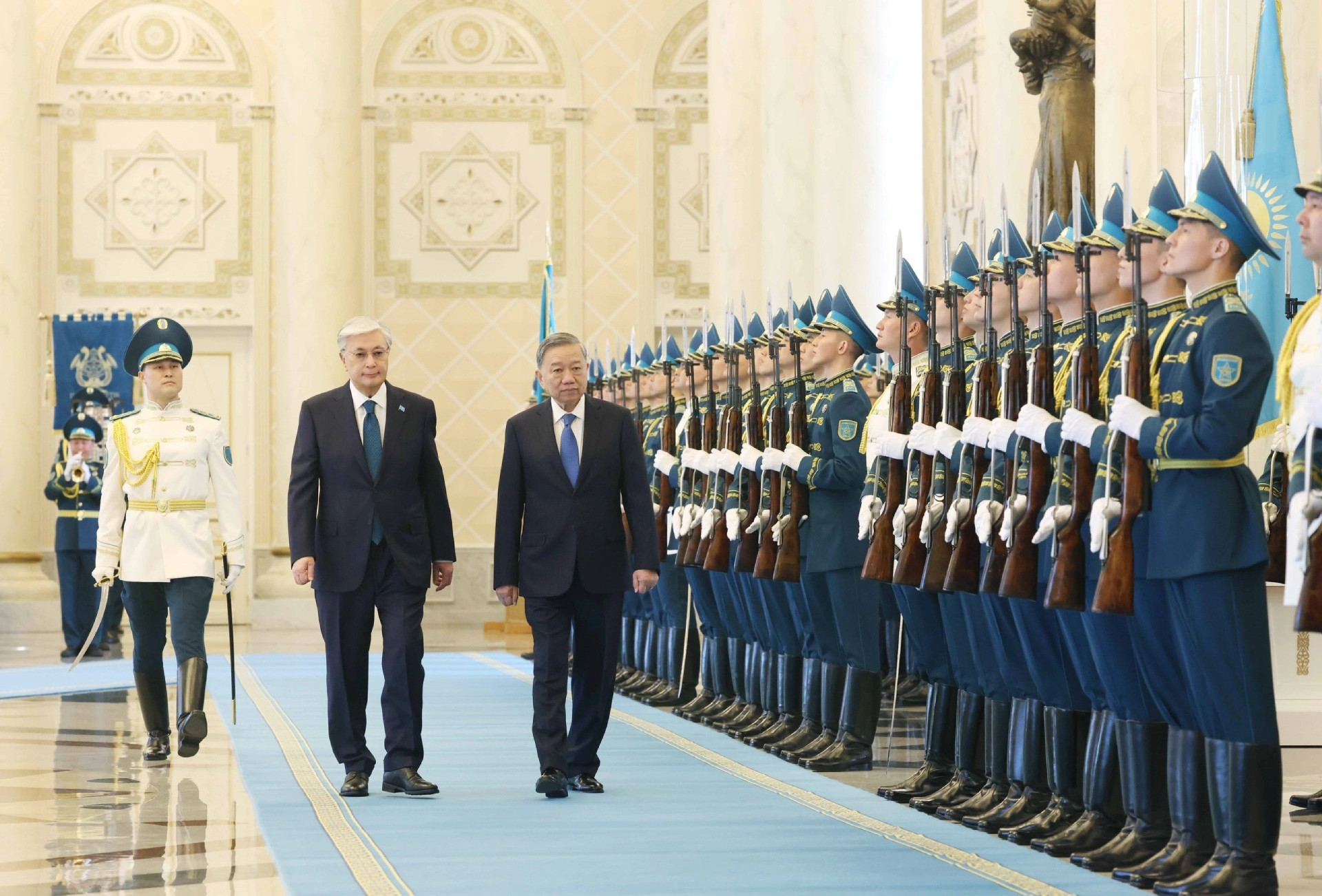 vnapotaltongthongkazakhstankassym jomarttokayevdonvahoidamvoitongbithutolam8015439 1746517776378833966098.jpg