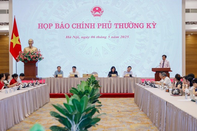 Thứ trưởng Bộ Y tế Trần Văn Thuấn: Mọi người dân sẽ được khám sức khỏe định kỳ miễn phí - ảnh 1