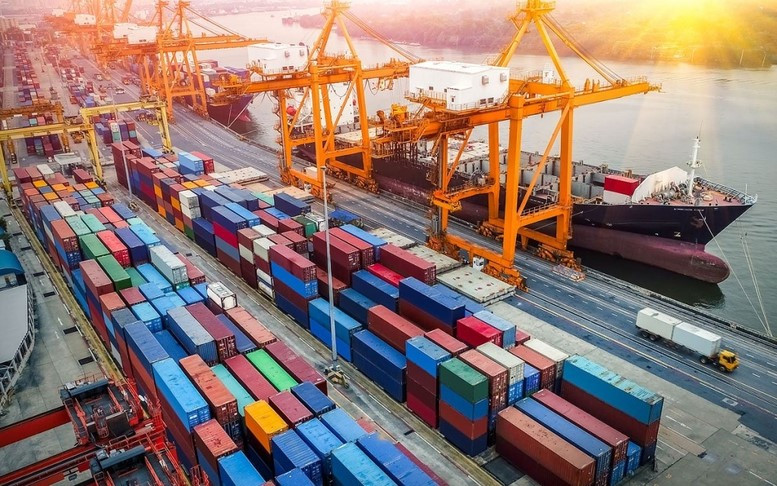 Điểm tin nóng 7/5: Thủ tướng chỉ đạo mới nhất trước thềm đàm phán với Mỹ hôm nay, xuất khẩu Việt Nam vẫn tăng 20% giữa biến động thuế quan - ảnh 2
