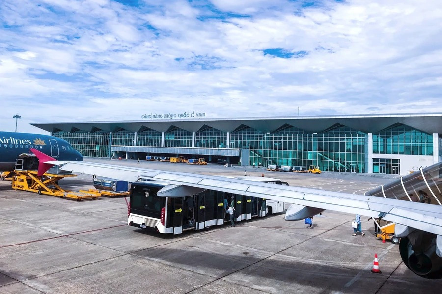 Dự kiến 2 tháng nữa, sân bay quốc tế thuộc tỉnh rộng nhất Việt Nam sẽ đóng cửa- Ảnh 1. Dự kiến 2 tháng nữa, sân bay quốc tế thuộc tỉnh rộng nhất Việt Nam sẽ đóng cửa- Ảnh 1.
