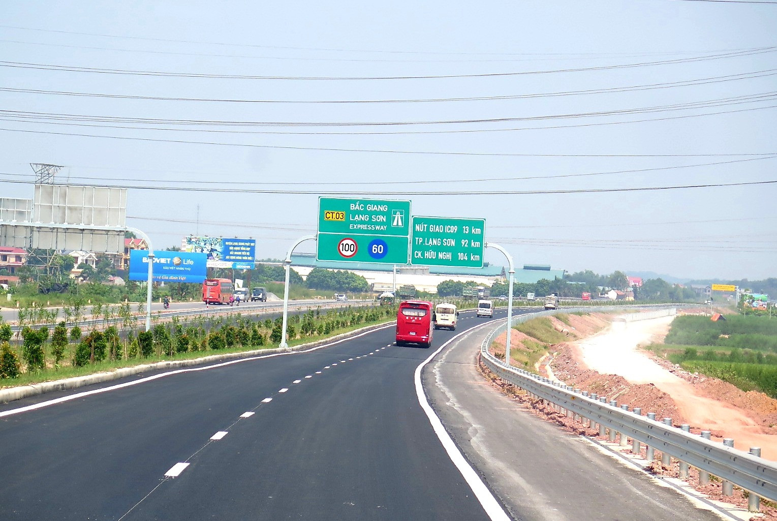 Cao tốc đi qua 'siêu thủ phủ công nghiệp mới' được đề xuất mở rộng lên 8 làn xe- Ảnh 2. Cao tốc đi qua 'siêu thủ phủ công nghiệp mới' được đề xuất mở rộng lên 8 làn xe- Ảnh 2.