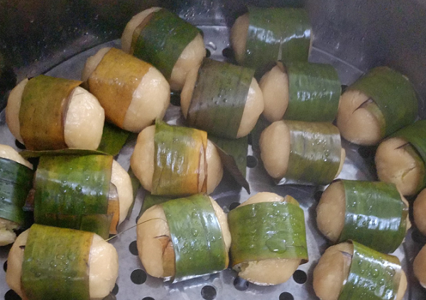 Loại bánh 'nhà nghèo' một thời nay thành đặc sản phố thị, nhiều người săn lùng nhờ hương vị xưa