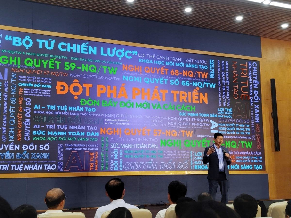 Ông Trương Gia Bình: Công nghệ và ngoại ngữ là 'tấm hộ chiếu' của người Việt trong kỷ nguyên số