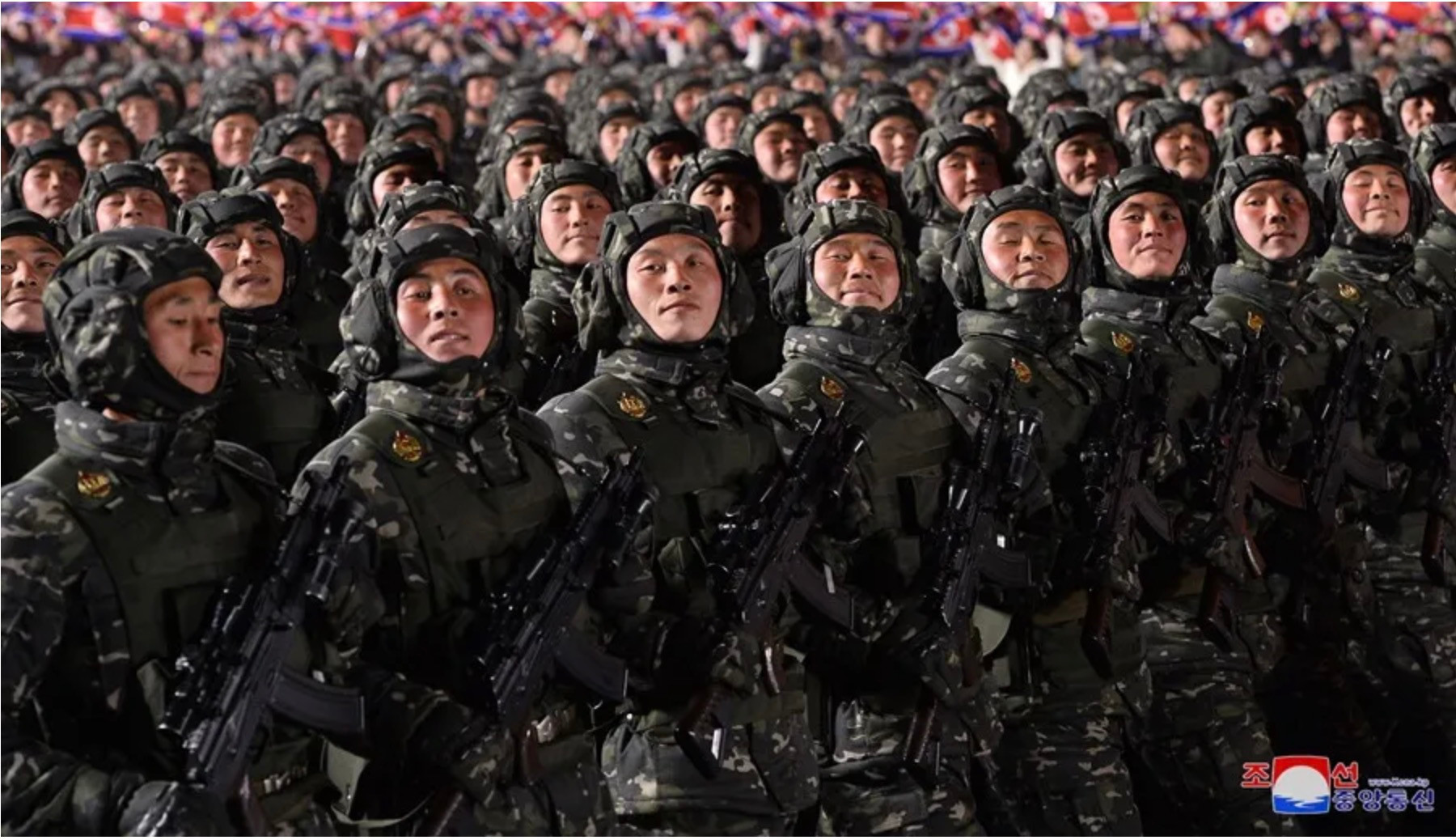 Duyệt binh Triều Tiên. Ảnh: KCNA